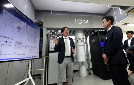 현장 안전 강조한 배경훈, KAIST 사고 학생 병문안