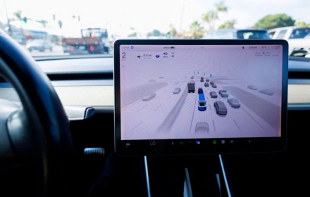 테슬라코리아 "감독형 FSD 곧 한국 출시"