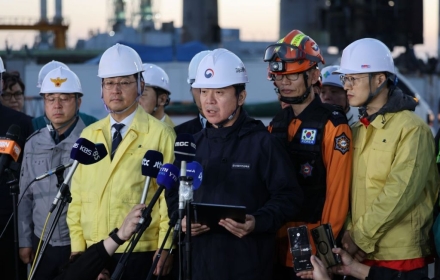 Minister Kim Young-hoon Apologizes for Failure to Rescue Additional Survivors at Ulsan Thermal Power Plant