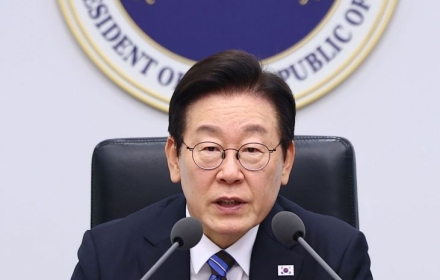 President Lee: "Overcoming Inertia and Proactive Administration Are Both Essential... Rewards and Punishments Are Fundamental"