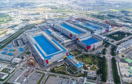 '반도체 호황' 잡은 삼성, 4분기 영업이익 첫 20조 넘나