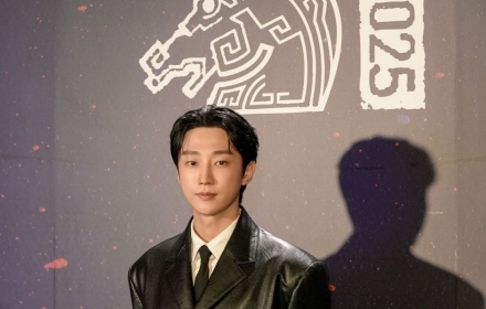 Actor Jinyoung Makes His Chinese-Speaking Debut at Taiwan's Golden Horse Film Festival