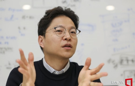 "세계 첫 LPU AI칩 3월 출시전력효율·가격경쟁력 자신"