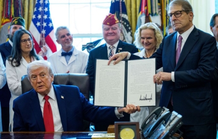 "마약은 대량살상무기"라면서…트럼프, 대마초 규제 완화