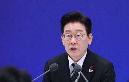 李대통령 "환율, 한두 달 뒤 1400원 전후로 떨어질 것"