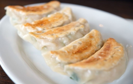 'K푸드 효자'라더니…냉동만두, 수출 멈추고 수입 늘어난 이유