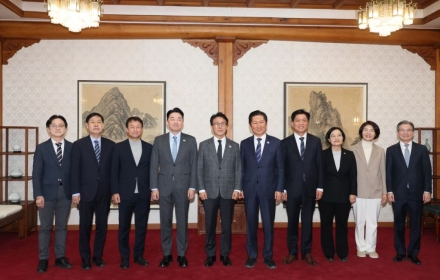 당정 "유통산업법 개정 추진…부동산감독원 조속 설치"