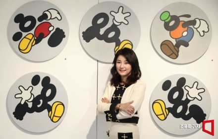 [문화人터뷰] 거실의 TV, 액자가 될 수 있을까