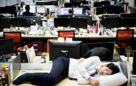 수당 안 주고 '공짜 야근' 시킨 회사 겨눈 정부 칼날… 우리 회사는?