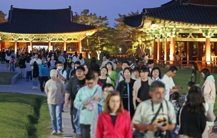 '붐비는 관광지' 어떻게 관리하나…관광공사, 현장 대응 매뉴얼 발간