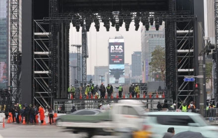 1시간 짜리 BTS 광화문 공연에…'1.5조＋α' 경제효과 