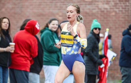 "엄마이면서 선수로서 도전"  임신 22주  英 선수, 마라톤 풀코스 완주