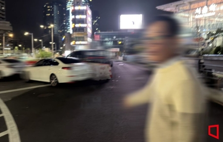 여기저기서 손목을 덥석… 차 끊긴 서울역은 무법지대