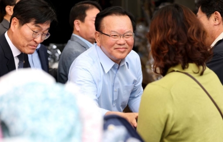 김부겸, 공식 선거 첫날 범어네거리서 출정식…"모든 것 쏟아붓겠다"