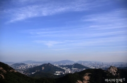"핫플 대신 북한산 갈래요"…외국인들 푹 빠진 'K등산'