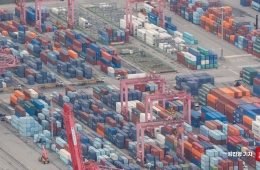 '역대 최대' 반도체 질주에 이달 10일까지 수출 55.6%↑