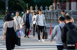 연휴 마지막날 맑다가 오후 구름 많아져…남부·제주는 비