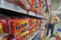라면·식용유값 내린다…다음은 돼지고기·계란?