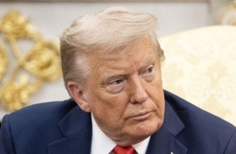 트럼프, 또 협상 하루 연기 "호르무즈 해협 안 열면 모든 발전소 폭격" 