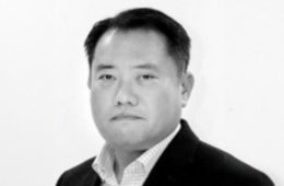 [아경의 창] '재래시장'에 갇힌 사람들