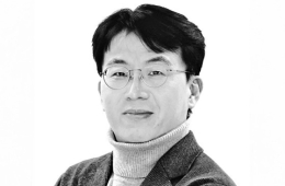 [초동시각] 尹의 레드카드와 최소한의 민주주의