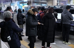 'K패스' 3만원 무제한·영화 6000원…'민생 지갑' 연다  