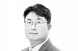 [시론]첫 '내란' 선고, 미래로 가는 계기 돼야