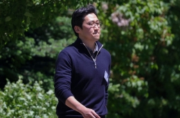 김범석, 결국 ‘쿠팡 총수’ 지정됐다…5년 만에 ‘특혜 논란’ 종지부