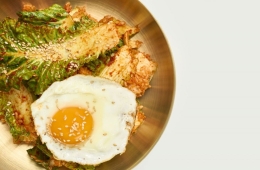 "쇼츠 보다가 결국 비볐다"…내 알고리즘을 점령한 '봄동비빔밥'