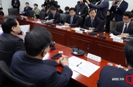 '중동 쇼크'에 기름값 치솟자…당정 "유종·지역별 최고가격 준비"