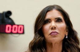 결국 잘린 놈… "대통령이 '살인 말벌'처럼 화났더라" [World Photo]