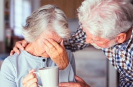 "부모님, 누가 모시지?" 국민들 생각 들어보니…