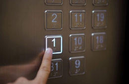 '엘베 격층 운행·승용차 요일제' 돌아오나