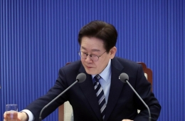 이 대통령 "조폭연루설 보도한 언론들, 사과·정정보도 하나 없다"