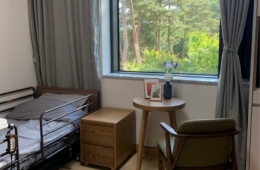 '돈 좀 있는' 시니어로 세대교체…기회 엿본 금융권