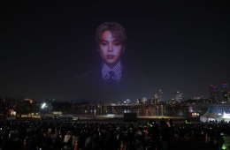 "뷰티풀" 붉게 물든 서울, 아리랑 흐르는 거대한 'BTS 시티'