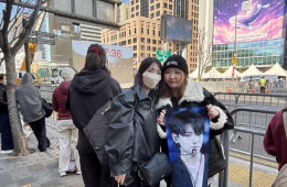 "목 터져라 아리랑 떼창할래요"…전 세계 아미, 광화문에 모였다