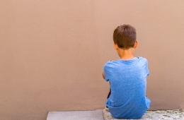 "해외입양은 일석이조 사업"… 아동수출 뒤 '방치국회' 있었다