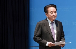 공수처, '뇌물 혐의' 김영환 충북지사 집무실 압수수색