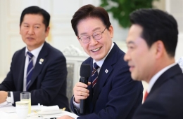 국민의힘 "李대통령, 연임 않겠다 즉답 거부"