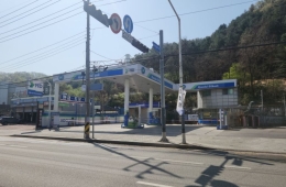 "10원만 더 비싸도 손님 뚝" 알뜰도 못 버틴다, 주유소 초토화