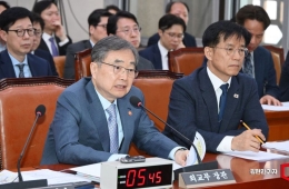 李 대통령 이스라엘 SNS 공방…조현 "이스라엘과 외교갈등 없어"