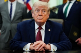 트럼프 "美 해병대, 이란 화물선 구금 중" 