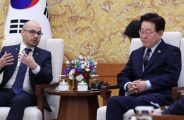 李 "제미나이 시키지 않은 일 해"…허사비스 "안전장치 필요"