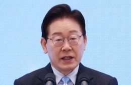 63년 만에 제자리 찾은 '노동절'…'소년공' 출신 李대통령, 양대 노총과 한 자리