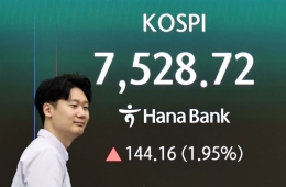  KOSPI Recovers 7,700 Mark... Buy-Side Sidecar Triggered