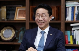 22대 후반기 국회의장 '6선' 조정식 "李정부와 민생국회 만들 것"