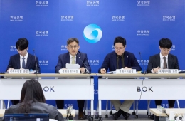 1분기 경상흑자 737.8억달러 '사상 최대'…4월도 반도체>전쟁 