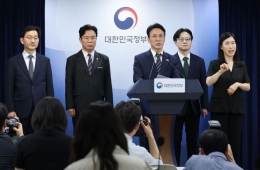 김민석 총리 “삼성전자 파업 시 하루 1조·최대 100조 손실…내일 교섭이 마지막 기회”(종합)