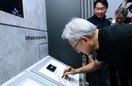 "Please Make More"... Jensen Huang Sends Another Signal to SK hynix HBM with Signature (Comprehensive)